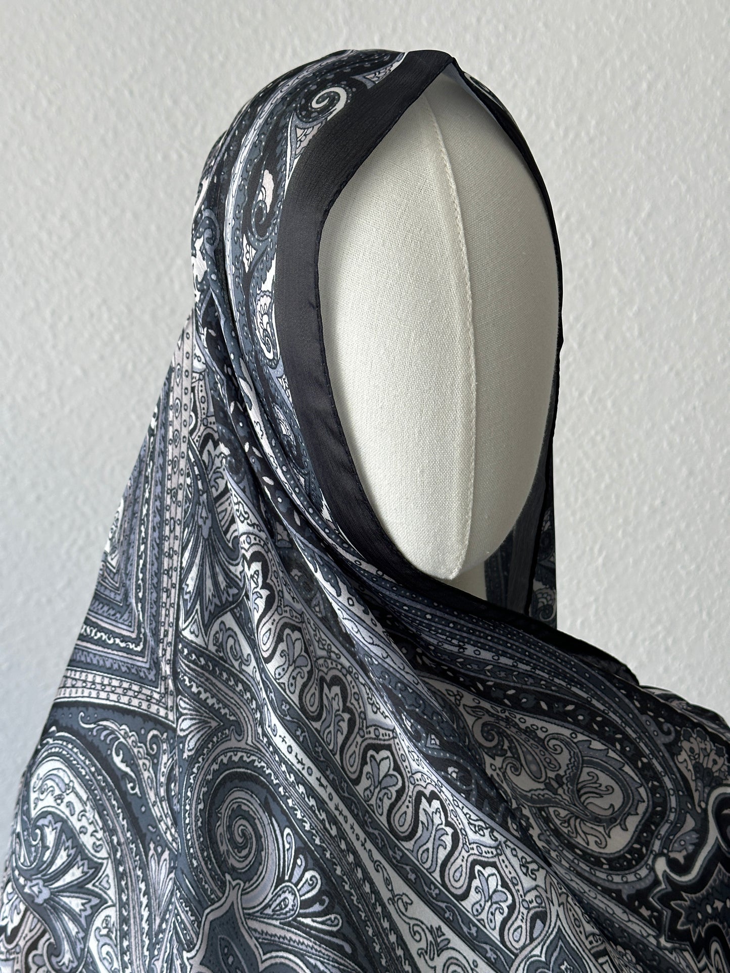 SATIN ORIENT HIJAB